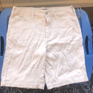 NYDJ Cream Featherweight Bermuda Shorts NWOT